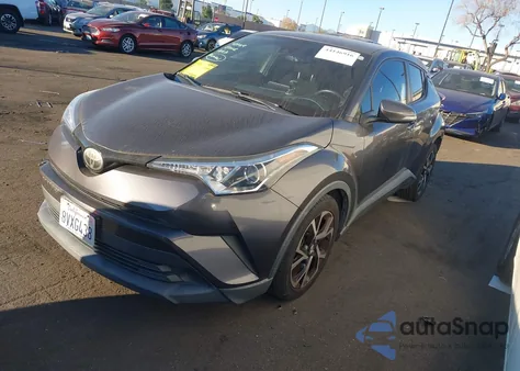 2018 Toyota C-Hr Xle z USA, uszkodzony, nr VIN JTNKHMBX3J1004067